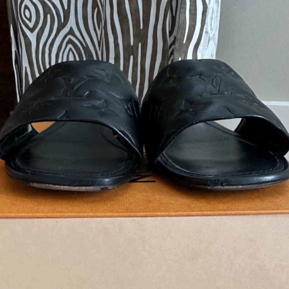 🌸💯Authentic Louis Vuitton Revival Mule Sandal - Picture 5 of 14